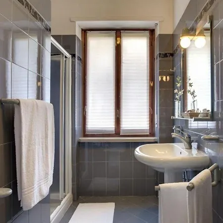 Giacomo Morra - Handwritten Collection 4* Alba (Piedmont)