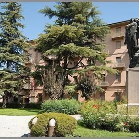 Giacomo Morra - Handwritten Collection Hotell