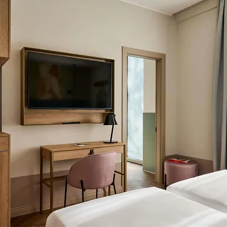 Giacomo Morra - Handwritten Collection Hotel 4*