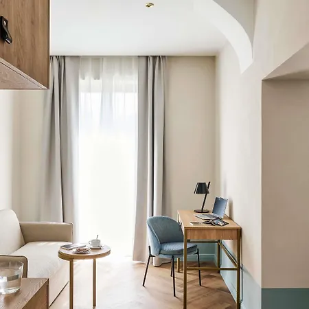 Giacomo Morra - Handwritten Collection Otel 4*