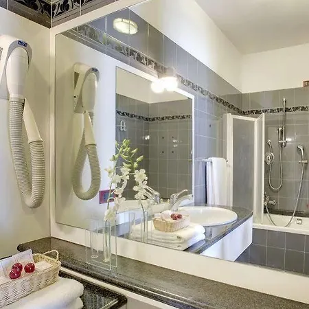 Giacomo Morra - Handwritten Collection Hotel 4*